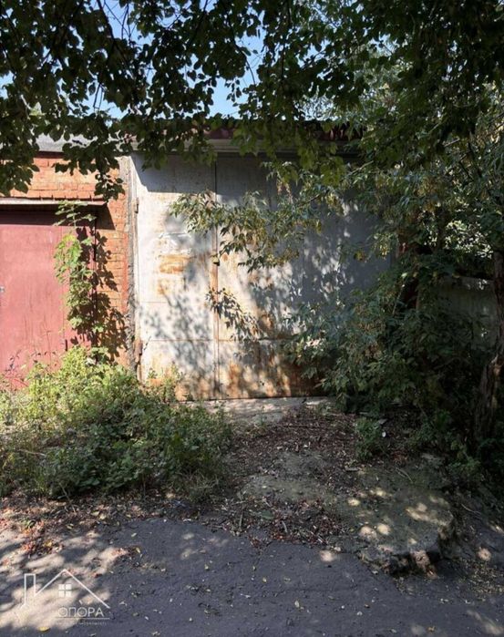 Продаж гаража Південно-Захід SL