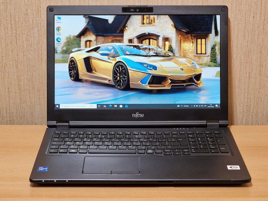 Сучасний ноутбук Fujitsu LifeBook E5511 Made in Japan Intel Core i5-1145G7 RAM 8Гб SSD 256Гб IPS Full HD Батарея 8 годин.