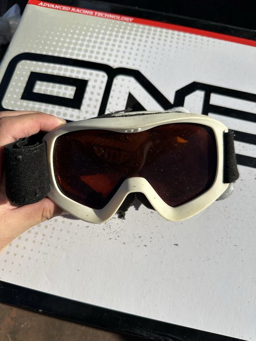 balaclavas novas e oculos usados motocross