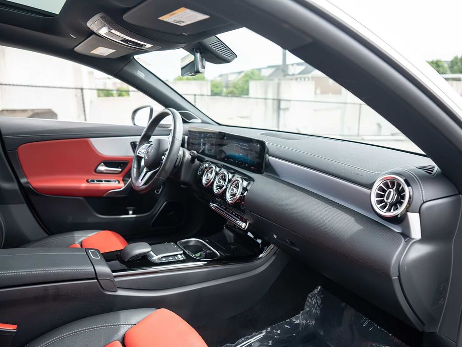 Mercedes-Benz CLA 250 4MATIC      2021