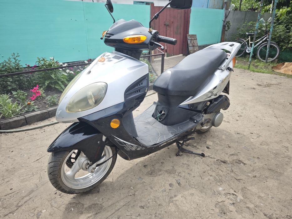 Скутер 125 кубов