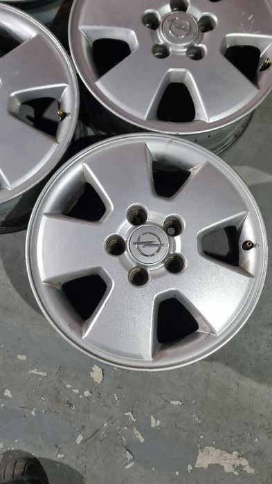 Aluminiowe felgi Opel 5x110 r15