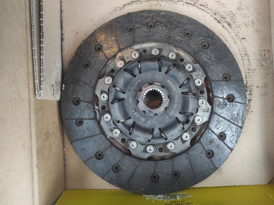 Зчеплення та маховик LuK на Volkswagen Passat b7 2.0 tdi