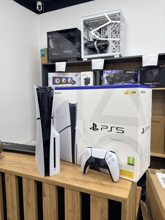Konsola PS5 Slim z napędem + pudełko | Stan idealny | Możliwość dokupienia pada i gier