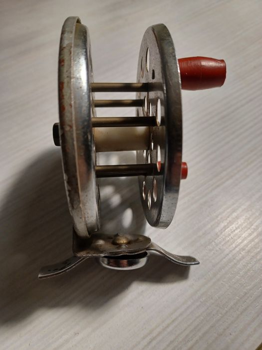 Kołowrotek gruntowy muchowy  przekładany do zarzucania duży