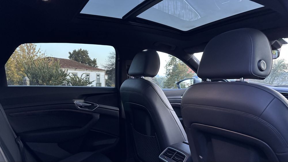 Audi e-Tron S-Line  Quattro 100%Eletrico