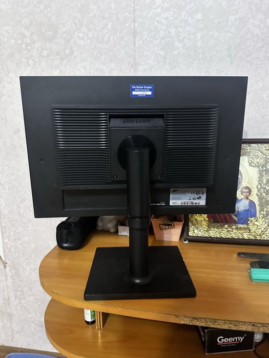 Монитор 22 дюйма 1920x1080