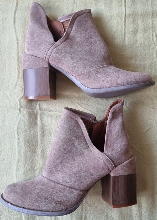 Botki firmy Bella Paris rozm. 40