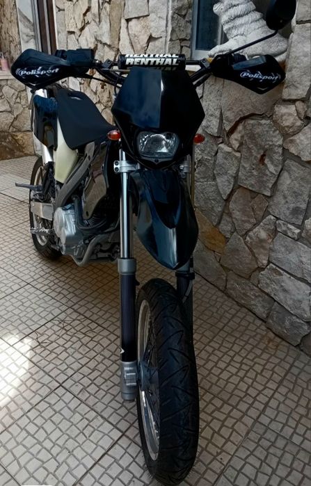 Troco AJP PR4 SM + €€€/Moto 4.