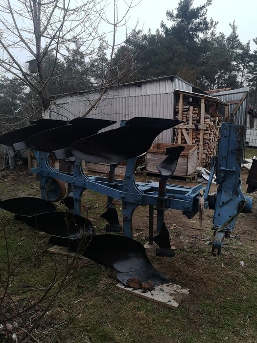 Pług 3 skibowy obrotowy Gerhard Frost