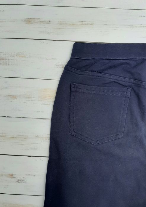 Шкільні штани темно-синього кольору для дівчинки