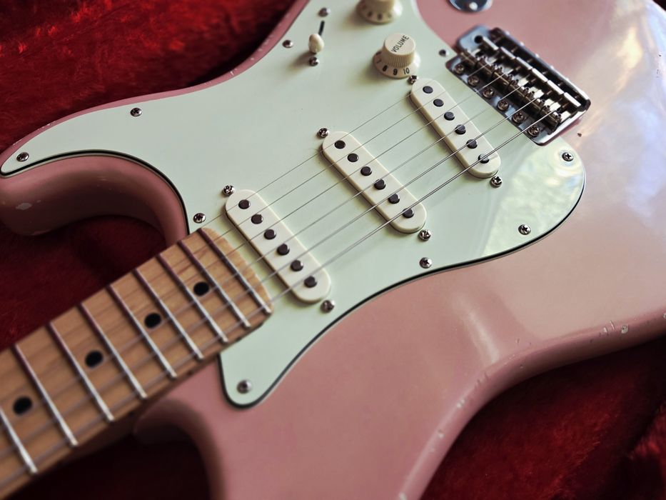Fender Custom Shop Pro Model MJT Aged Pink Shell Stratocaster USA!