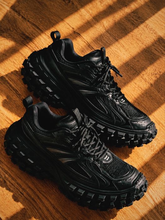 Кроссівки BALENCIAGA Defender inspired