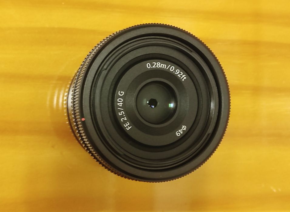 Sony FE 40mm f/2.5 G