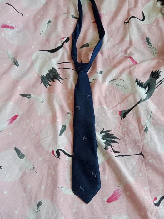 Męski krawat granatowy we wzorki Danga