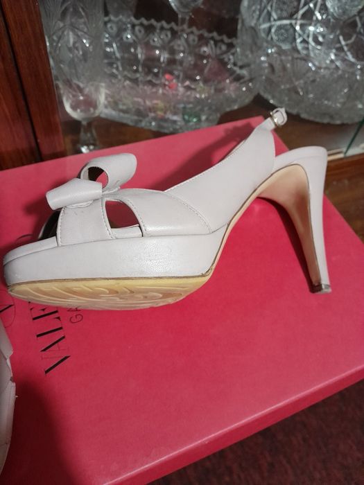 женские босоножки VALENTINO