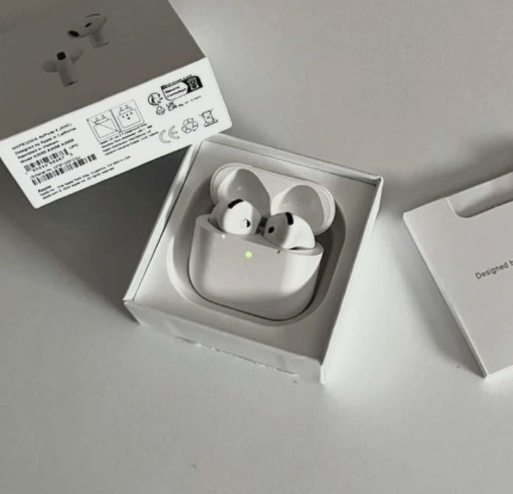 Słuchawki AirPods 4