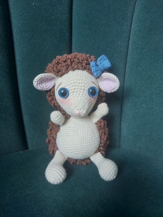 Pluszak jeż jeżyk szydełkowany