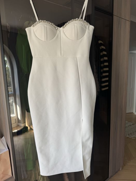 Сукня коктейльна