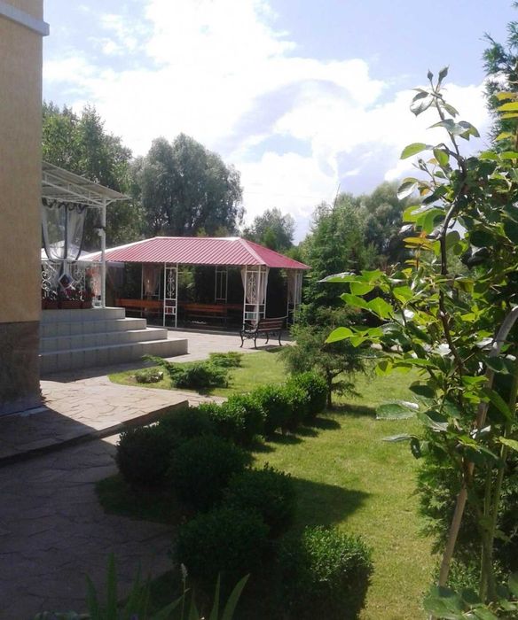 35 Дом для праздников природа беседки терраса Троещина до 35 человек