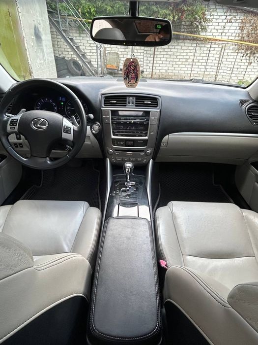 Lexus IS250 2012 г.в.