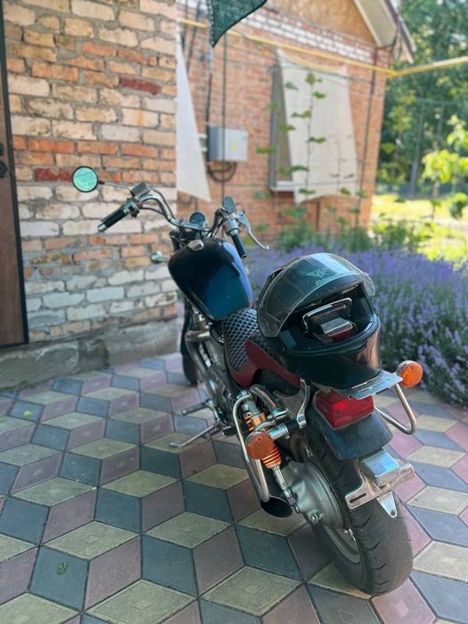 SUZUKI intruder VS 400