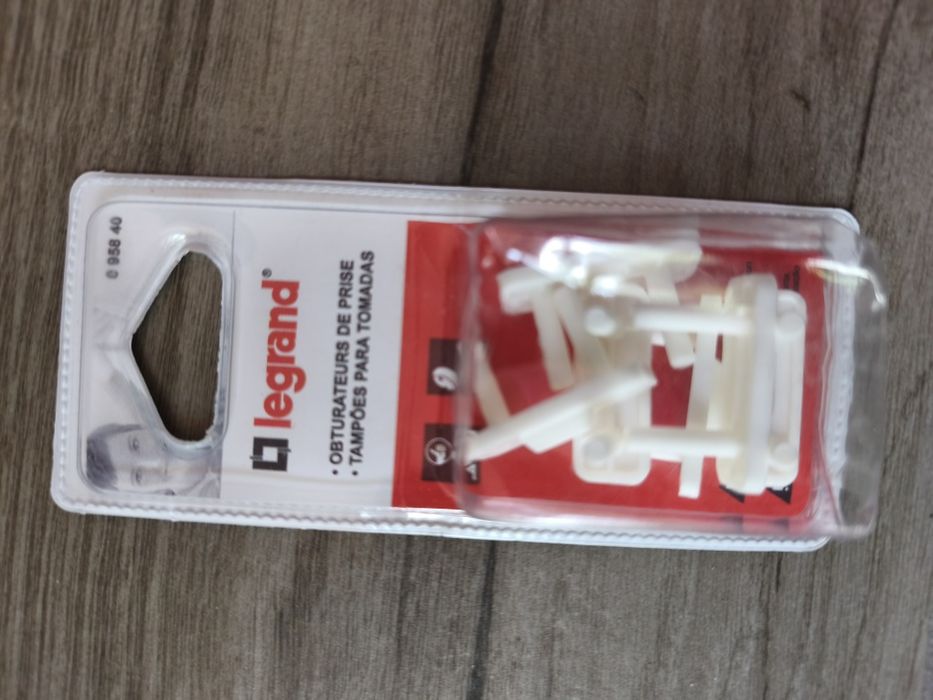 Pack 6 protetores para tomadas LEGRAND - novo