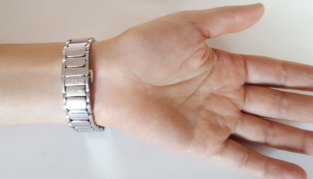 Zegarek na rękę z bransoletką Tissot