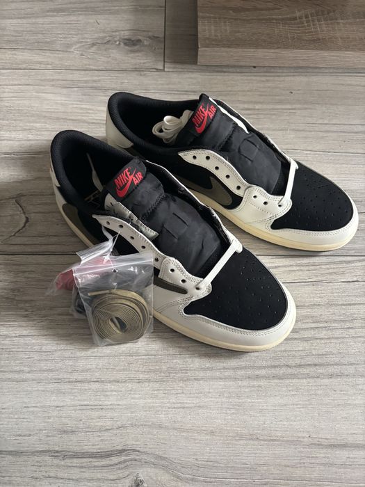 Buty nike air olive traviss scoot