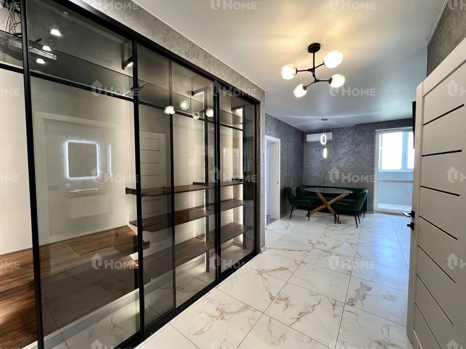 Просторная однокомнатная квартира в ЖК Луч. «Метро Заводская»