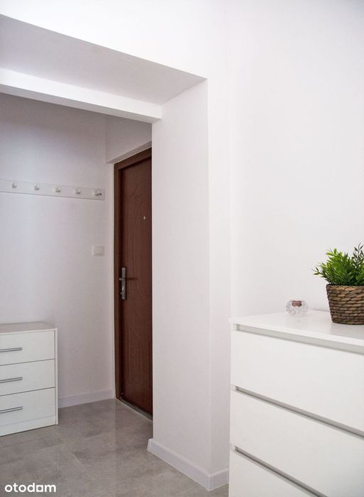 Przestronne studio w pobliżu SGH * Łazienki Królewskie * ul. Czerska