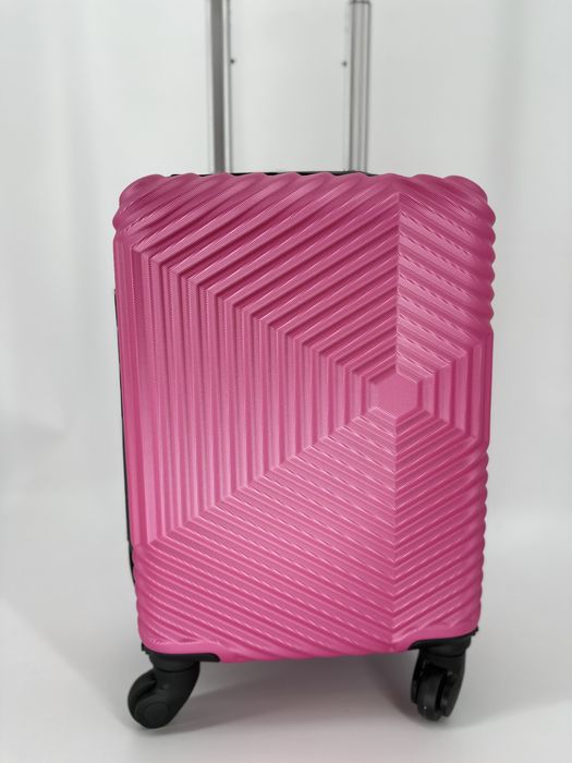 Nowa walizka pokładowa 40/30/20