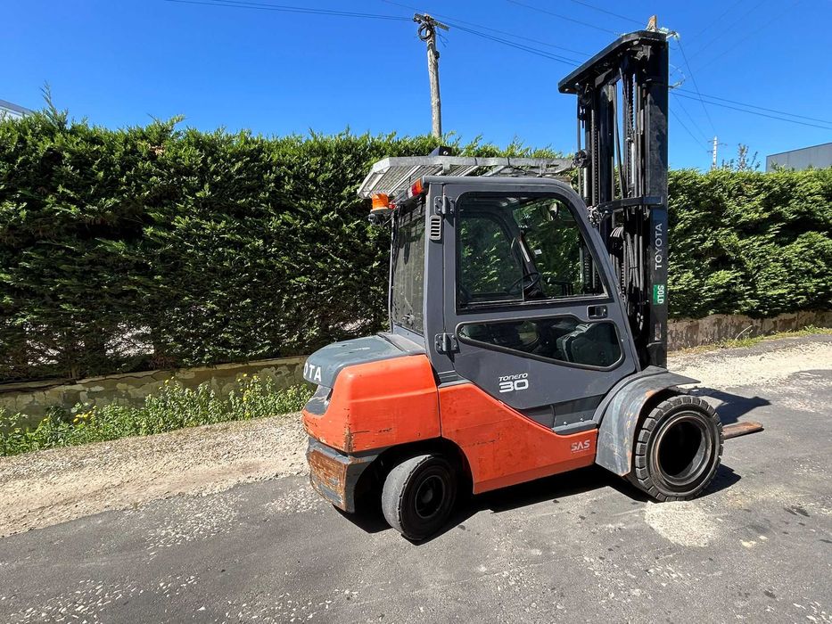 Empilhador Toyota 3 Ton 2016
