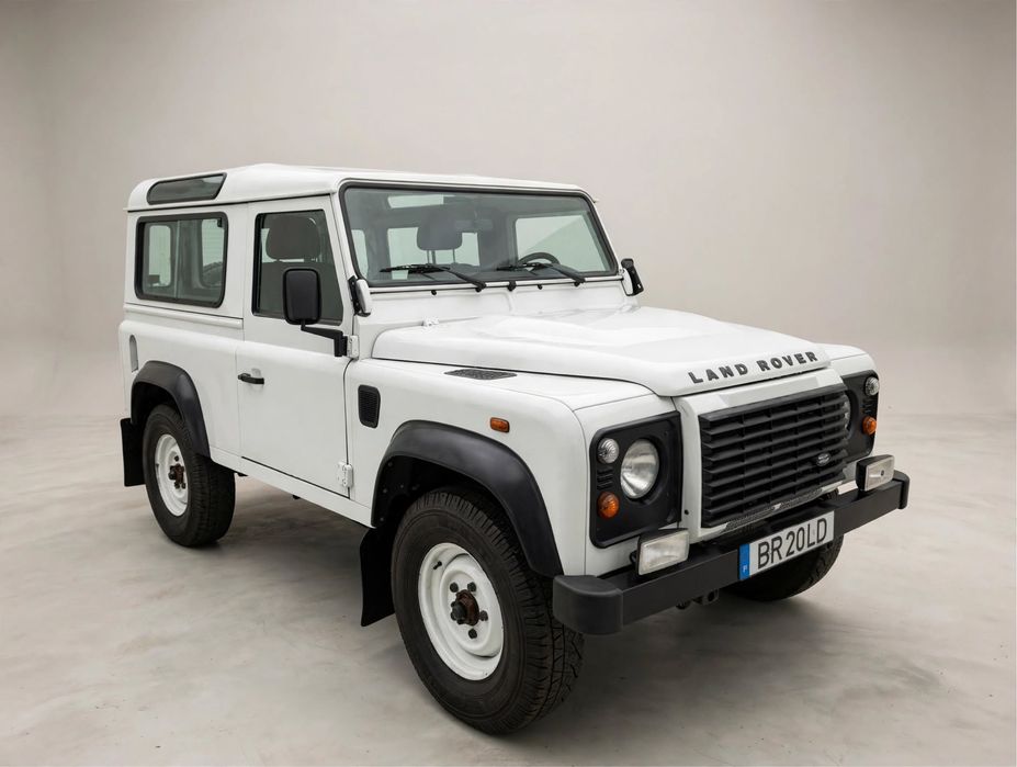 Land  Rover Defender 2014 — photo 2