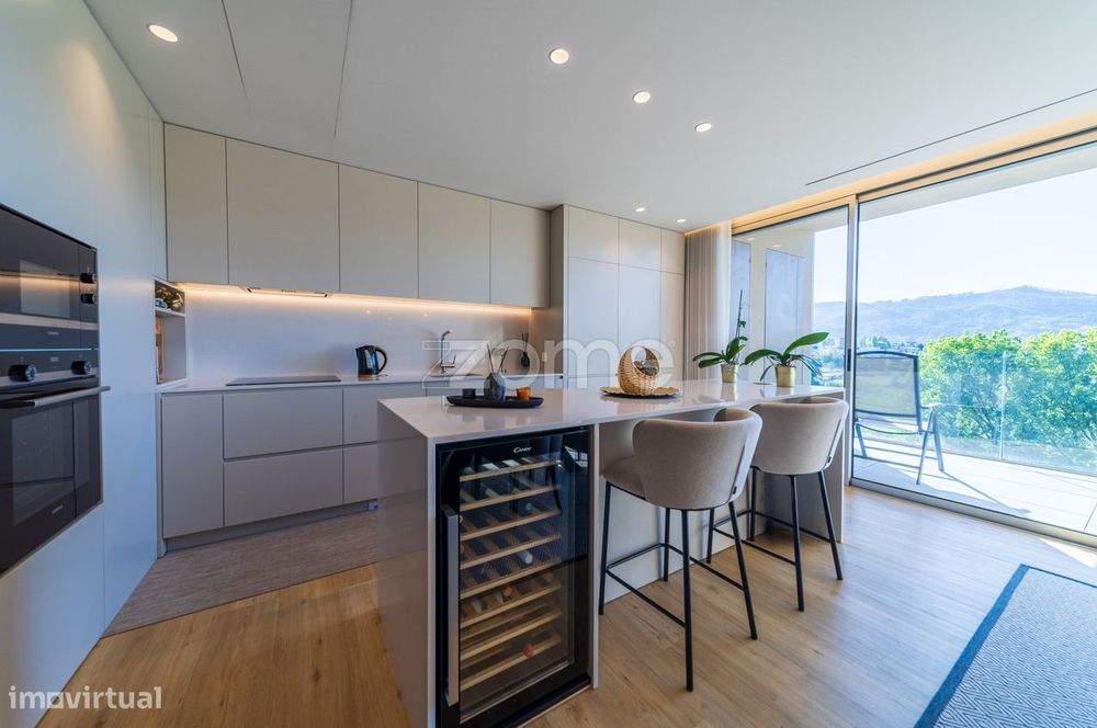 Apartamento T2+1 COM ESTÚDIO