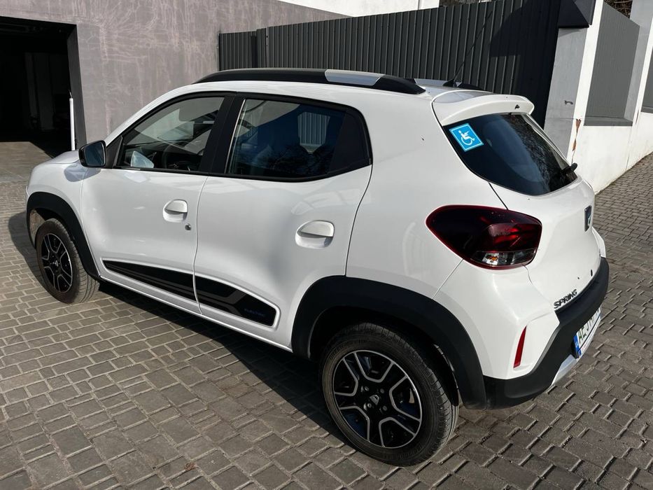 Автомобіль нлектричний