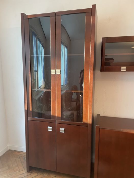 Zestaw ciemnych mebli Meble salon RTV drewniane