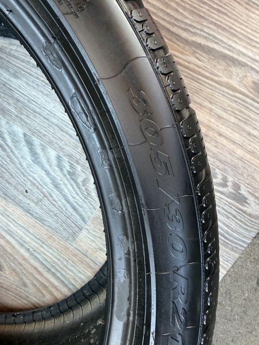 Шини Pirelli 305/30/R21 - 265/35/R21