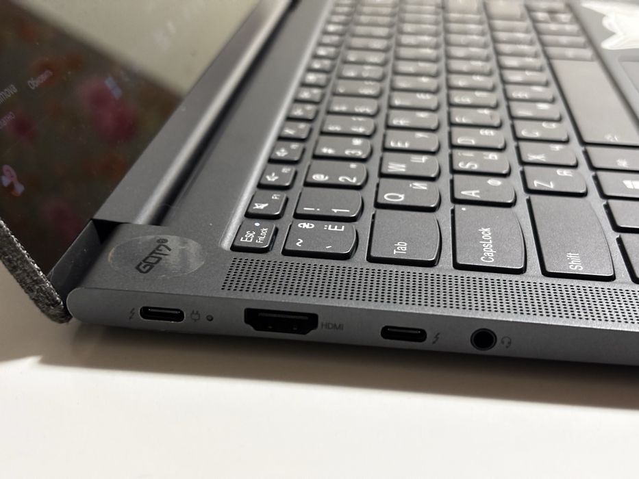 БУ Lenova YOGA Slim7 14ITL05-i5 11го поколения, 8GB/512GB SSD, 4K UHD