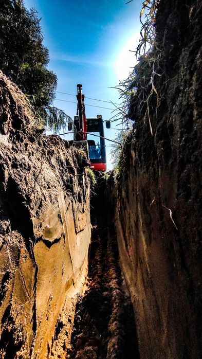 Prace ziemne Ogrody Projekty Drenaż Wycinki Koparki Ładowarki Traktory