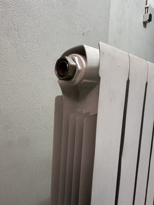 Radiador de parde para aquecimento central