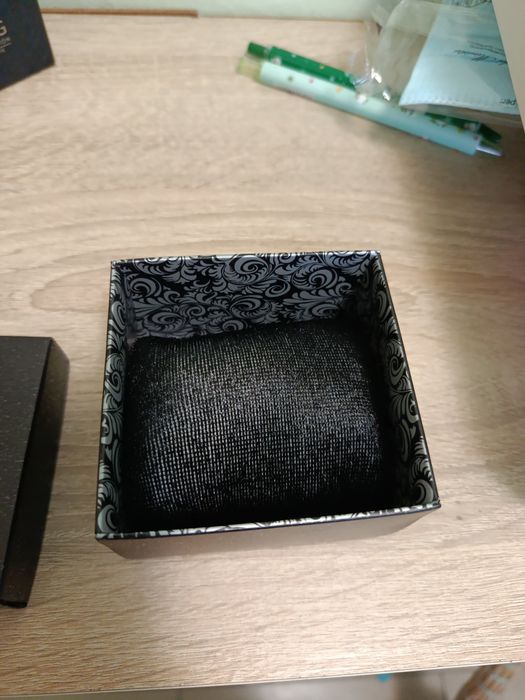 Подарункова коробка для годинника