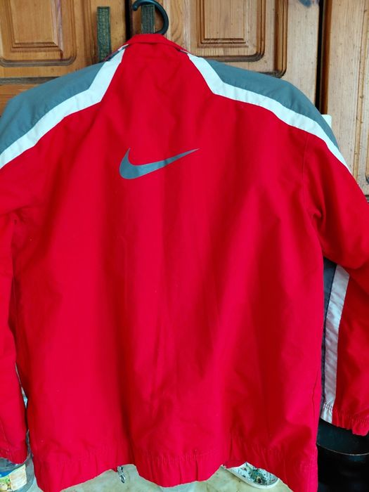 Продам спортивную кофту NIKE, 12/13лет