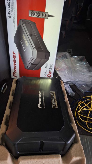 Subwoofer aktywny samochodowy Pioneer ts-wx400da