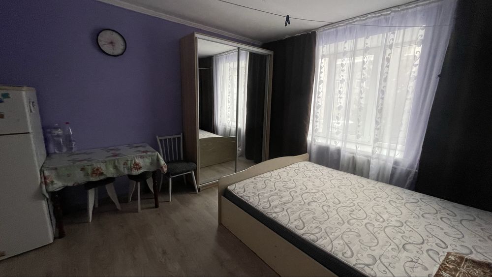 Здам в оренду кімнату, тільки жінкам та дівчатам!