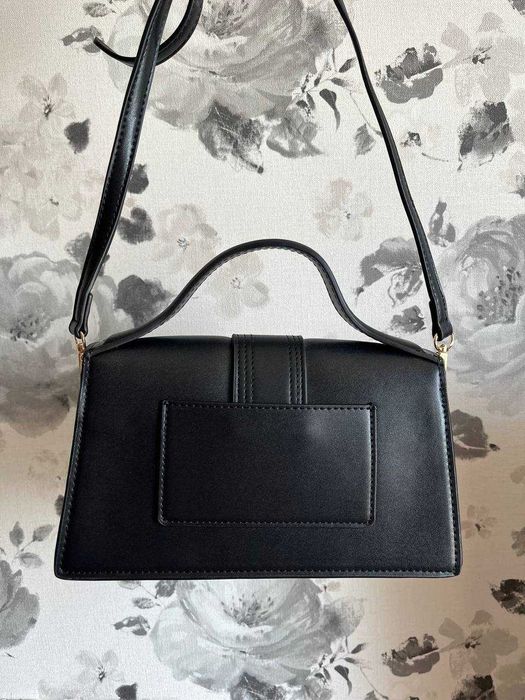 Cумка Jacquemus Le Grand Bambino