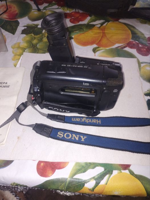 Видеокамера CCD-TR380E/TR385E