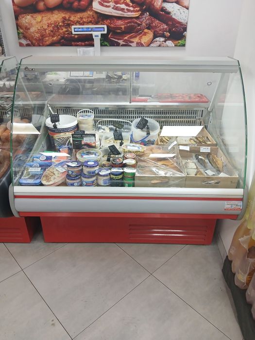Холодильна вітрина