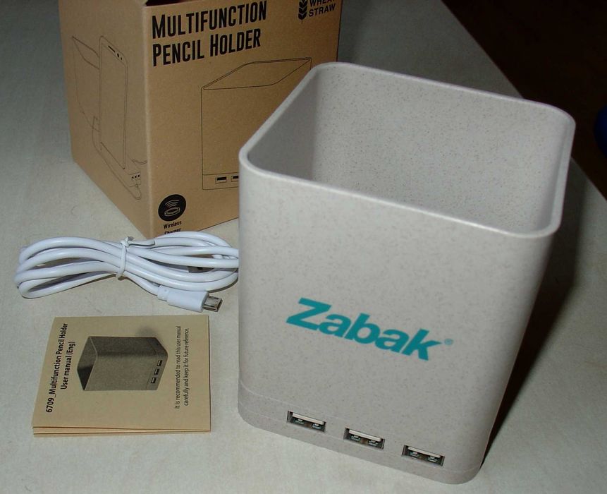 Bezprzewodowa ładowarka-przybornik na długopisy
