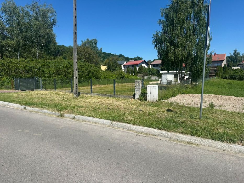 Ogrodzona działka do wynajęcia - Widok 2